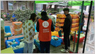 A look at China's online grocery business, as tech titans like Didi Chuxing offer community group buying where households pool orders to buy directly from farms (Yunan Zhang/The Information)
