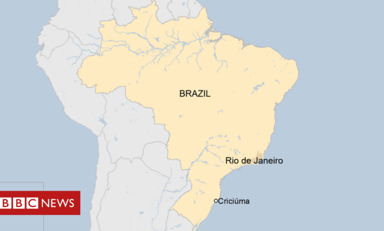 Brazil siege: Armed men 'raid banks' in Criciúma