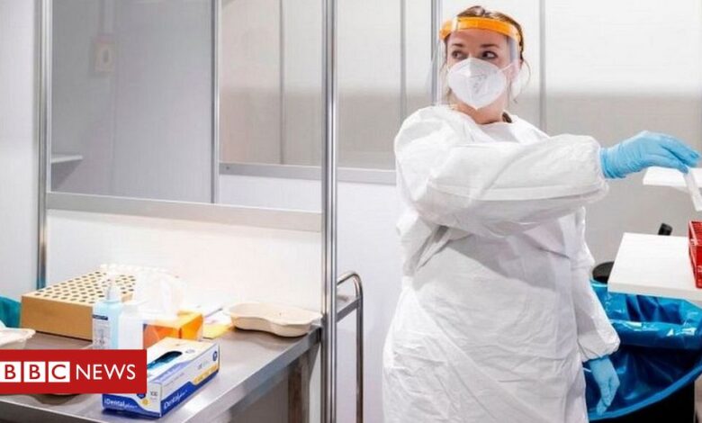 Coronavirus: Dutch shocked to be EU vaccination stragglers