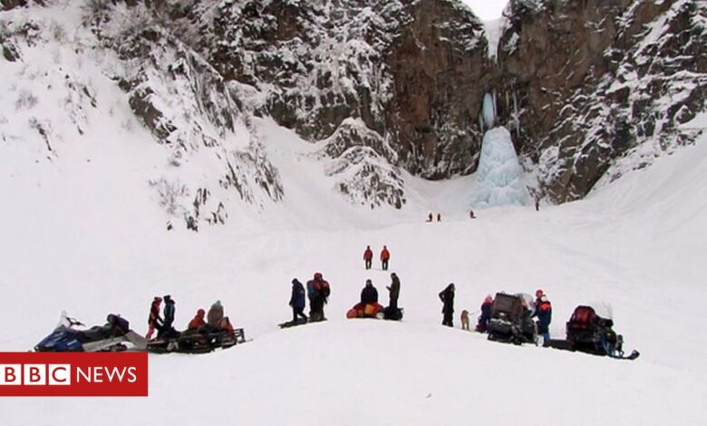 Kamchatka: Frozen waterfall collapse kills one in Russia's far east