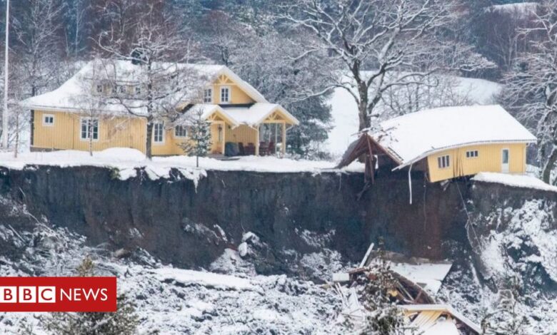 Norway landslide: Second body found as rescuers search Gjerdrum site