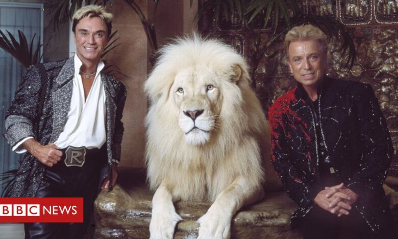 Siegfried Fischbacher: Member of magic duo Siegfried and Roy dies aged 81