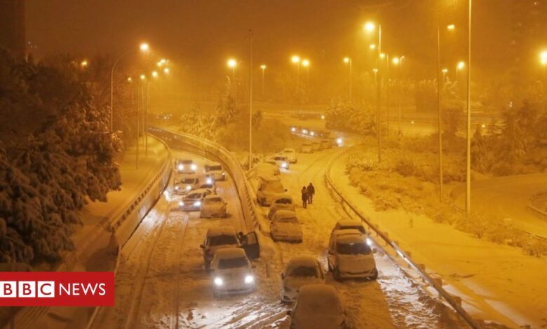 Storm Filomena: Spain sees 'exceptional' snowfall