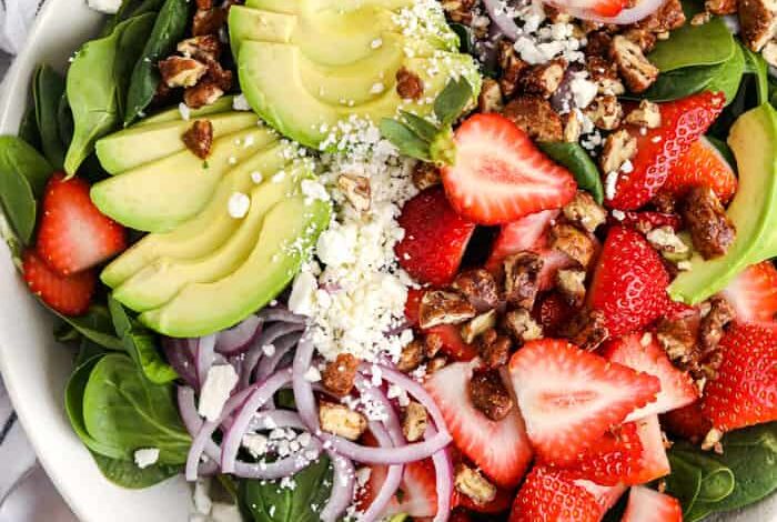 strawberry spinach salad with avocado