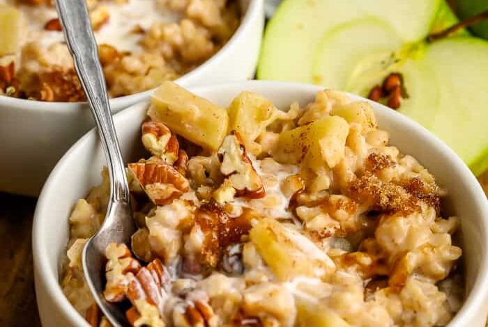 Apple Cinnamon Oatmeal (Enjoy Hot or Cold!)