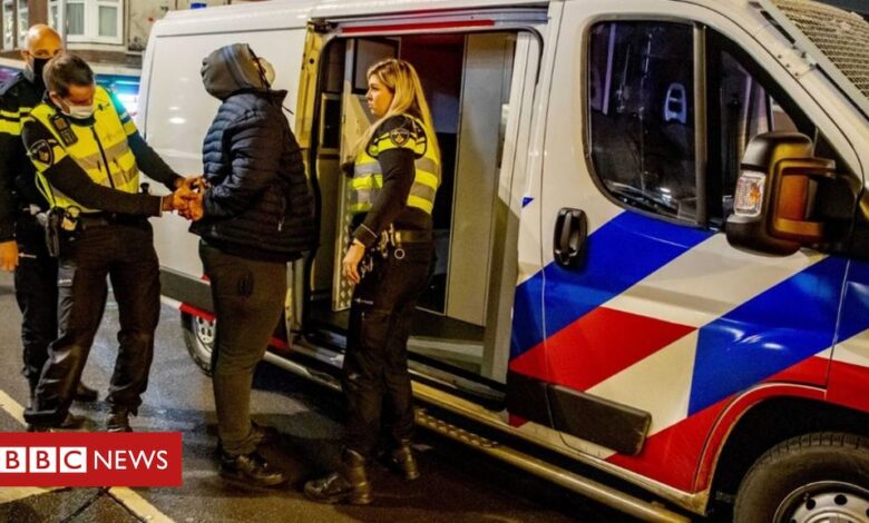 Covid: Court orders end to nationwide curfew in Netherlands