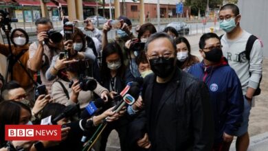 Photo of Hong Kong charges 47 activists in largest use yet of new security law