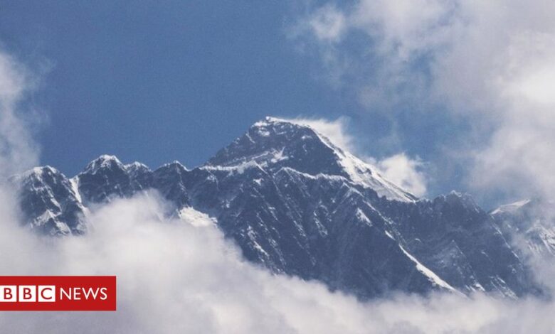 India: Nepal bans India climbers for faking Everest summit