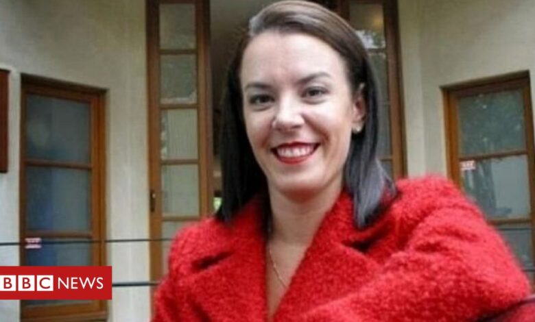 Melissa Caddick: Missing fraud suspect's foot found on Australian beach