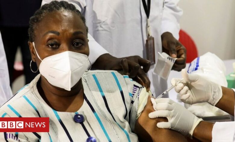 Covax: Ivory Coast and Ghana begin mass Covid vaccination rollouts