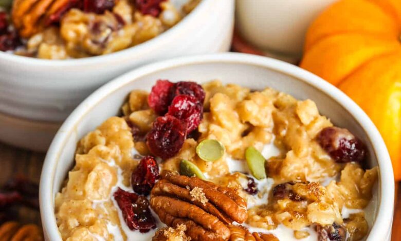 Creamy Pumpkin Oatmeal (A Make-Ahead Meal)