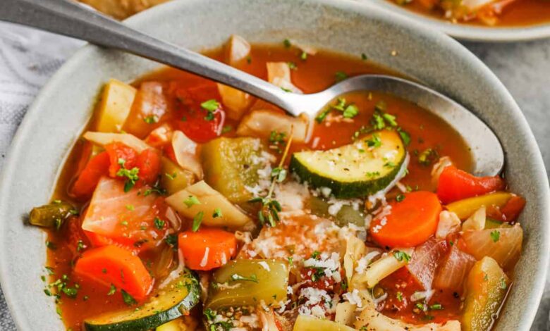 Easy Marinara Sauce in a pot