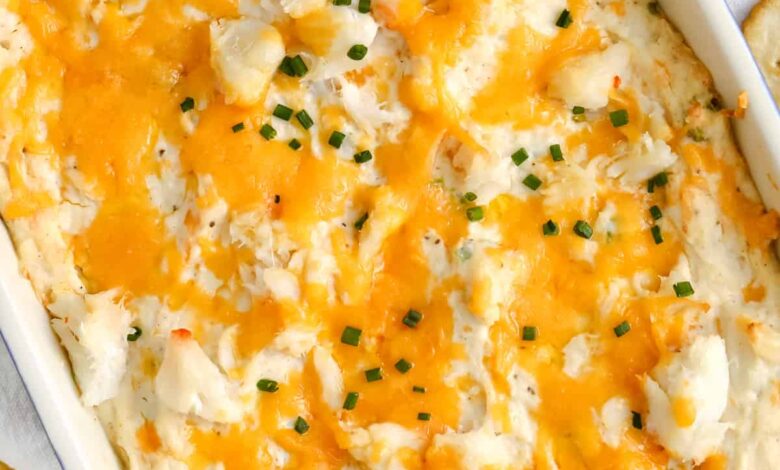 baked Cheesy Hot Crab Dip in a casserole dish